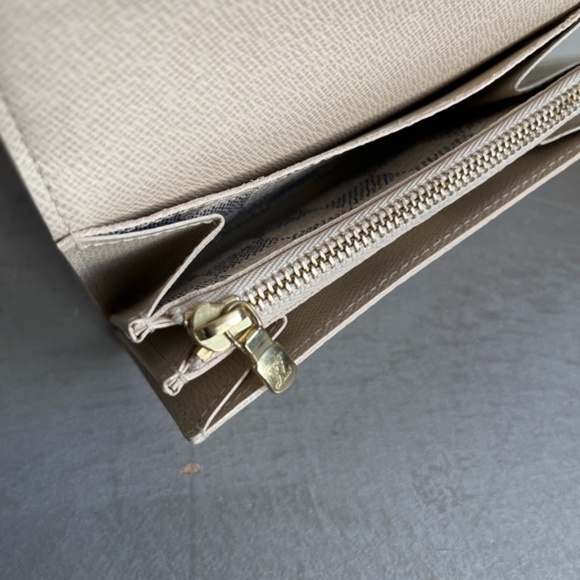 Louis Vuitton Pochette Solo Damier Azur Pouch *BELT NOT INCLUDED* - Picture 7 of 9